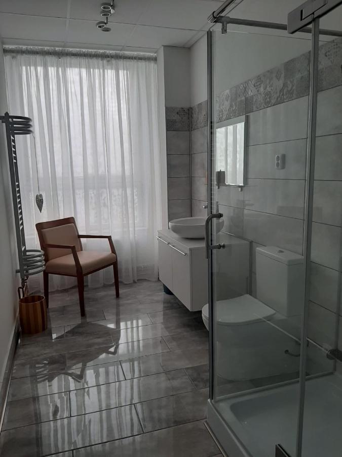 Zluty Apartman A6 V Chomutove Apartment Exterior foto